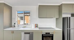 2-Bed Beach Haven with Garden & Alfresco Dining - Image 5