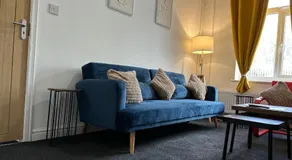 The Ol-Mumps Cozy Corner - Image 2