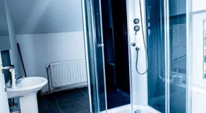 Agréable chambre sur liège avc parking et wifi gratuit - Image 2