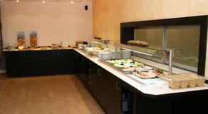 G&K Hotel - Image 4