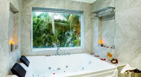 Searenity Beach Villa - Image 5