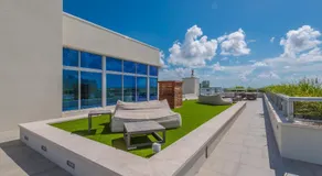 CH Luxury Condos & Studios On The Beach - Image 3