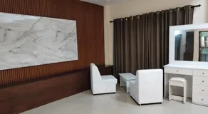 Gnaanams Hotel and Restaurant - Image 2