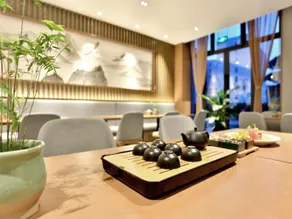 Mehood Lestie Hotel (Hangzhou Xixi Wetland Science and Technology City) - Image 4