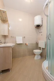 Summerheaven Apartments - Image 2