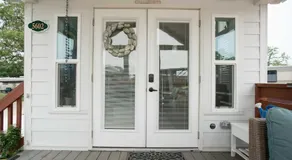 Simply Southern Tiny House Retreat - Image 2