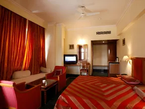 Hotel Raj Vilas Place - Image 2