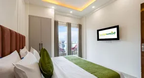 Limewood Stay 2 BHK Service Apartment Near Artemis Hospital - Image 3