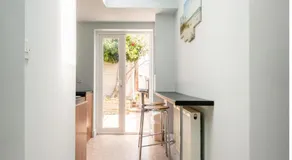 Central Beach Cottage - outside conservation area, minutes walk to all amenities - Image 4