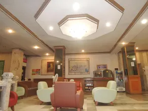 Lake Inn Hotel - Image 5