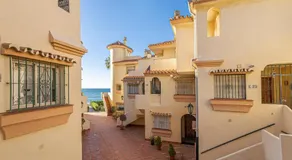 Duplex with Sea Views and Terrace - Image 2