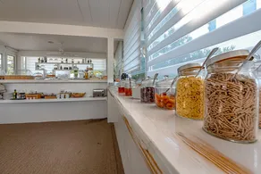 Iros Boutique Hotel - Image 4