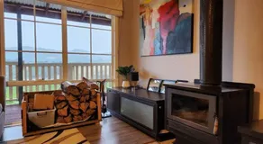 Beautiful Vineyard Stay - Image 2