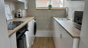 Stunning and Peaceful 2 bed Flat 10 mins from Stansted Airport - Image 3