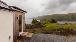 Luxurious 2 Bdrm Seaview Cottage 1 SH1 - Image 5