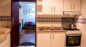 El Patio Hostel Quito - Image 3