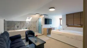 Hotel Agistro - Image 2