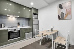 Elevated 1-Bed Retreat Near Crown - Image 2