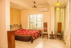 Luxury Apartment - Image 2