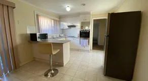 4 Beds-Whole House-U2-9 Dennis Street-Reservoir - Image 5