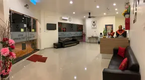 Hotel Vogue Rompin - Image 2