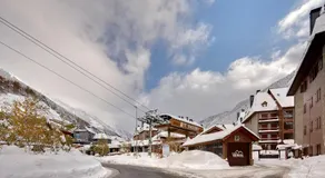 Val de Ruda Luxe 69 by FeelFree Rentals - Image 3
