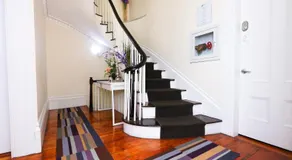 Downtown Beacon Hill, Convenient, Comfy Studio #14 - Image 4