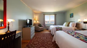 Anchor Inn Hotel and Suites - Image 2