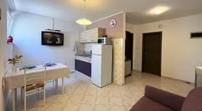 Holiday apartment for families and couples in Pula, Štinjan - Image 5