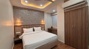 Hotel Ravindraya Residency - Image 5