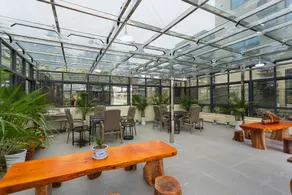 One Hotel - Image 5
