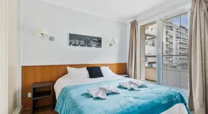 Grand appartement avec balcon - Proche Parc des Expo - Parking Privée - Image 2