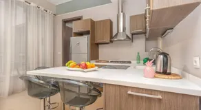 Sirene 1-BR Apt, Pool & Gym in Gemmayze - Image 5