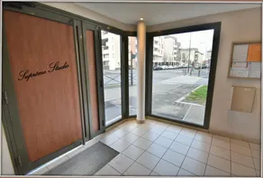 Supreme studio Disneyland Airport Paris Est - Image 2