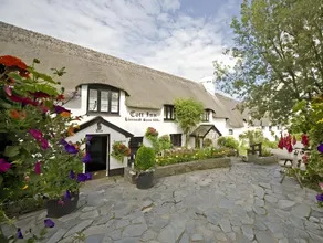 The Cott Inn - Image 3