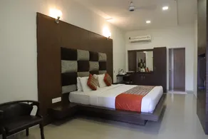 Hotel King City - Image 2