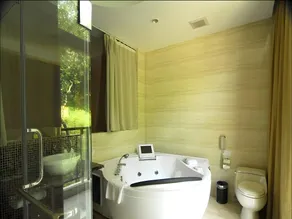 West Lake Hillview Int'L Hotel - Image 4