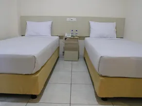 Daya Hotel - Image 2