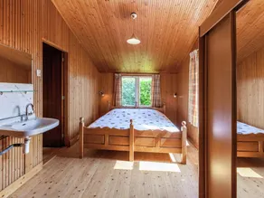 Peaceful Holiday Home near Centre in Burgh Haamstede - Image 2