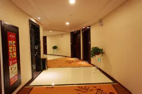 Huali Hotel - Image 2