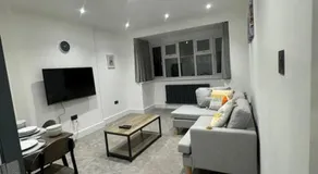 Modern 3bed, Garden, Surbiton St - Image 4
