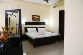 GUINDY CHENNAI STAYS - Image 2