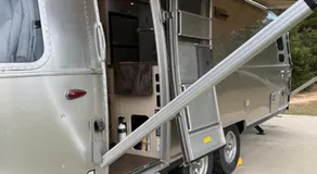The Airstream at Sky High Estate - Image 2