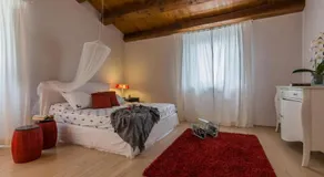 Villa Sabrina – 5 Schlafzimmer, Pool, Klima, WLAN, haustierfreundlich, Jacuzzi - Image 2