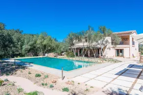 Spaziosa villa con griglia, terrazza e giardino - Image 3