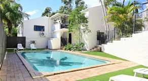 Descola 10 - Ocean Views Close to Noosa Main Beach - Image 2