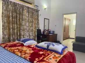 SHASHAS COZY MENAGE - An Independent Villa - Image 2