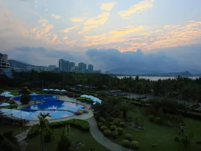 Landscape Beach Hotel Sanya - Image 5