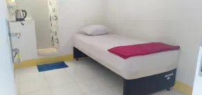 Penginapan Rumah Kuning Syariah - Image 2