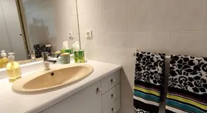 Rare - appartement avec jardin à 350m de la plage et du port - Image 2